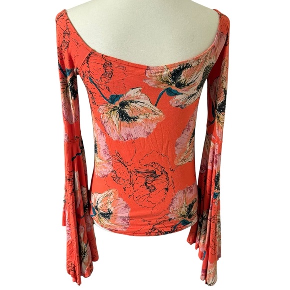 Free People Birds of Paradise Floral Off the Shoulder Bell Sleeve Top Blouse - Picture 7 of 7